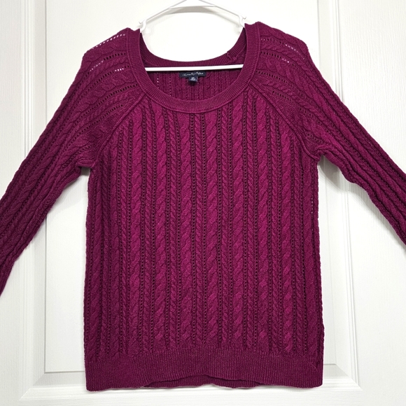 American Eagle Outfitters Sweaters - American Eagle medium crew neck maroon chunky cable knit cotton wool sweater